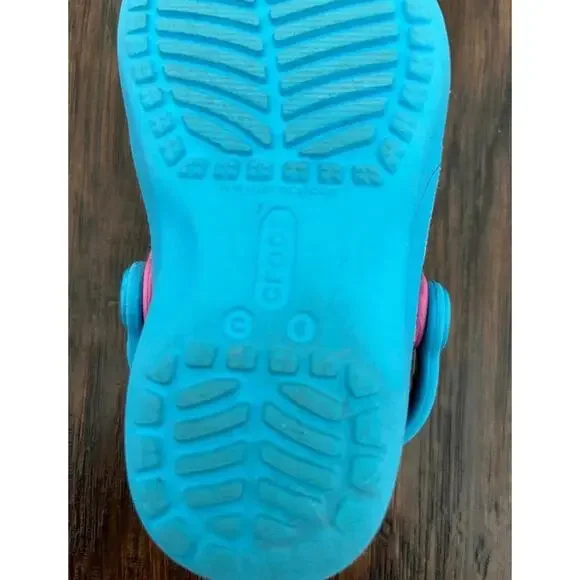 Crocs - Picture 3 of 5